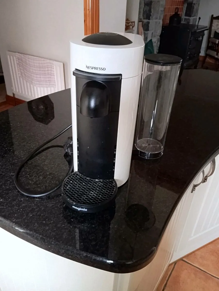Nespresso coffee machine - Image 2
