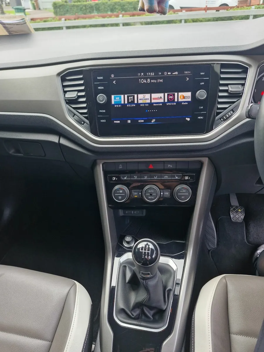 Volkswagen T-Roc 2022 2.0 TDI - Image 4