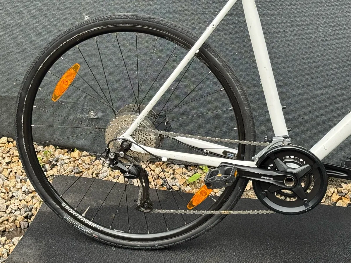 Trek FX3 - Image 2