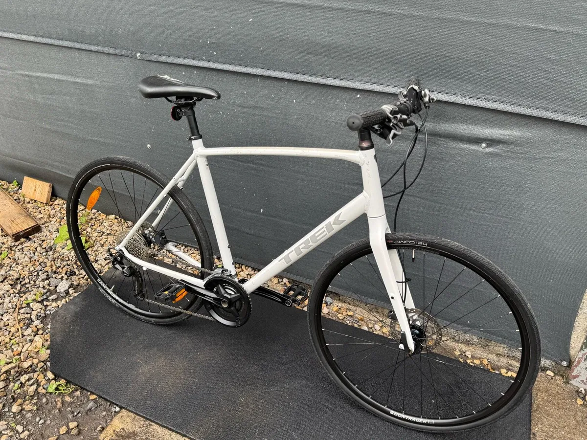 Trek FX3 - Image 3