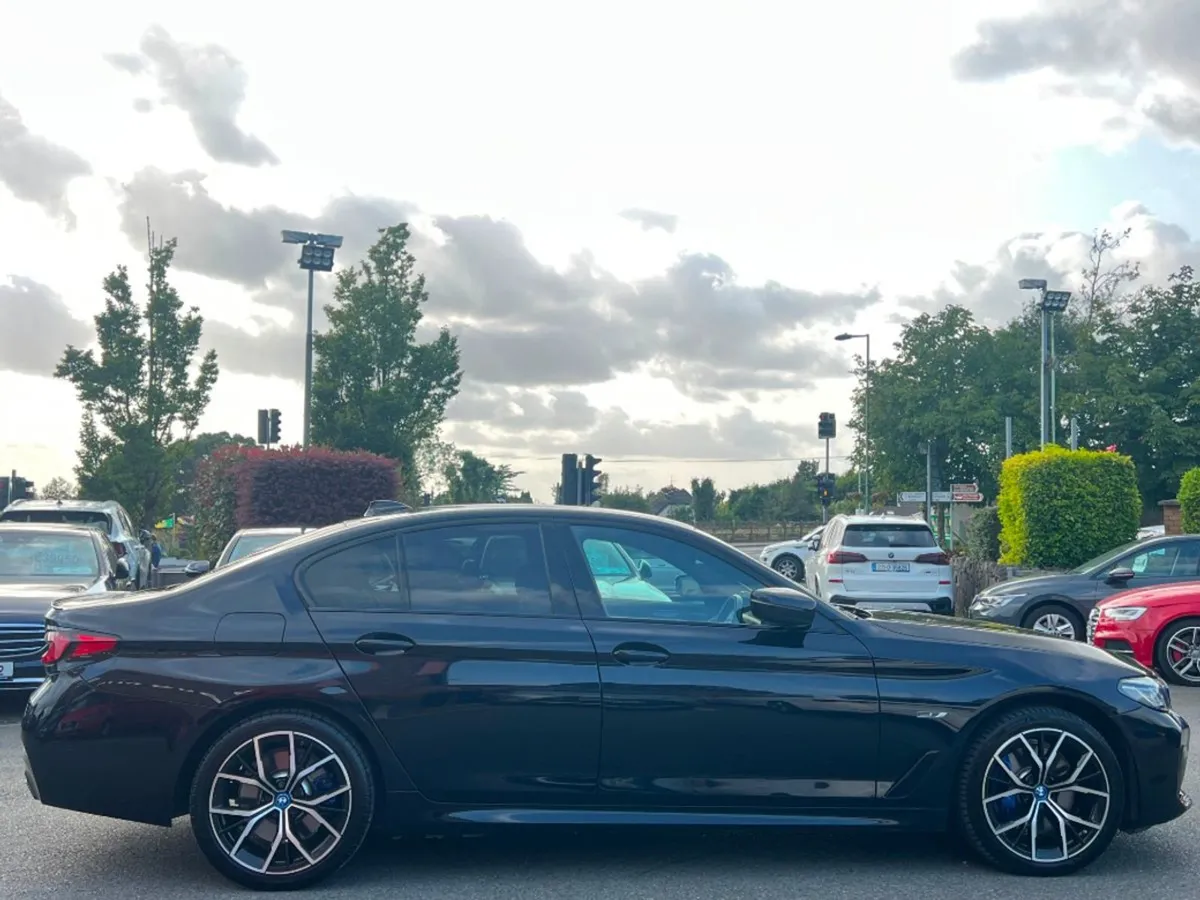 BMW 5 Series 530E M-sport  pro Comfort Packs - Image 4