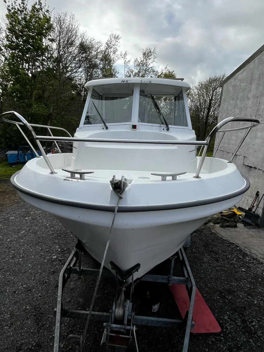 Beneteau Antares 620 Diesel - Image 4