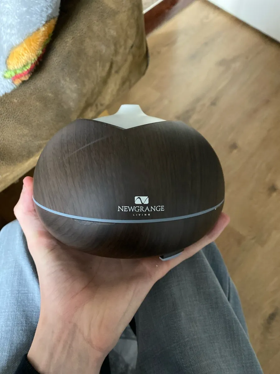 NewGrange Dark wood aroma diffuser - Image 1