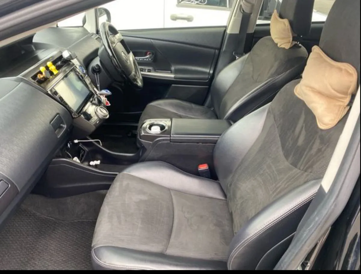 Toyota Prius - Image 3