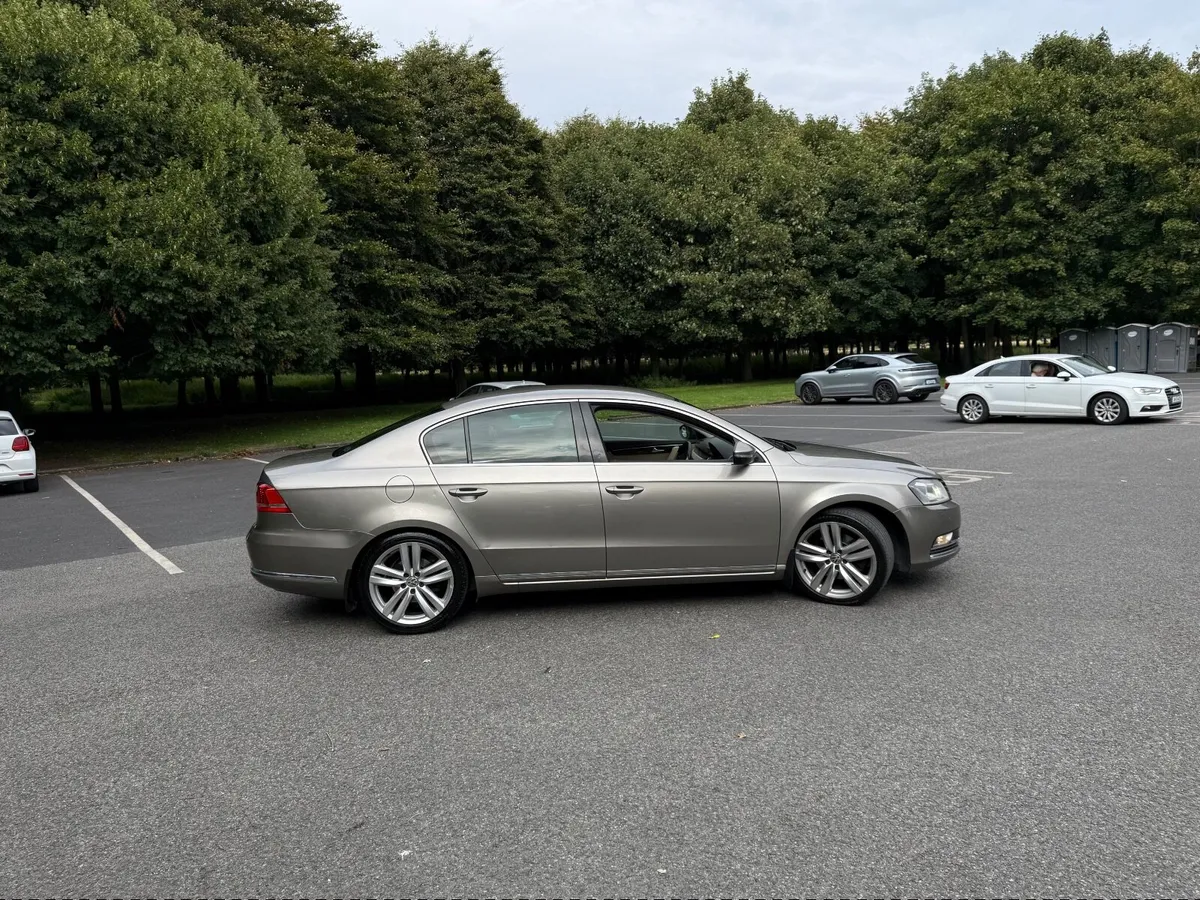Volkswagen Passat 2013 - Image 3