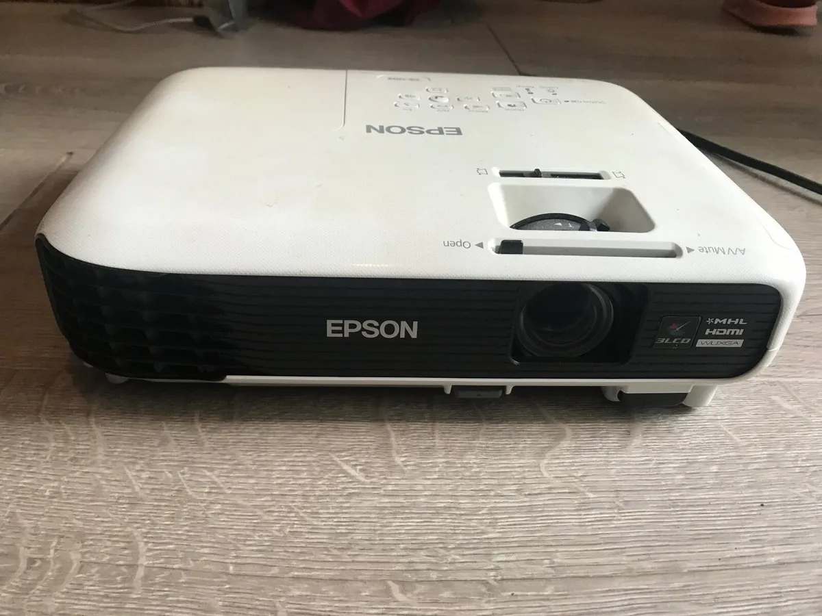 Epson tv projecter - Image 1