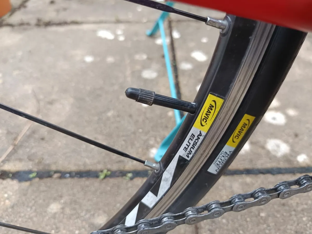 Carbon-fiber bicycle (Lapierre 52 cm) - Image 2