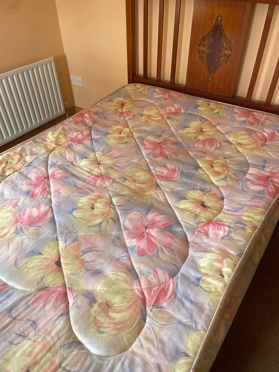 Bed - Image 2