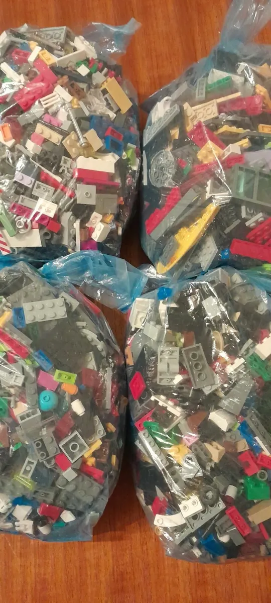 4 kg  mix of lego