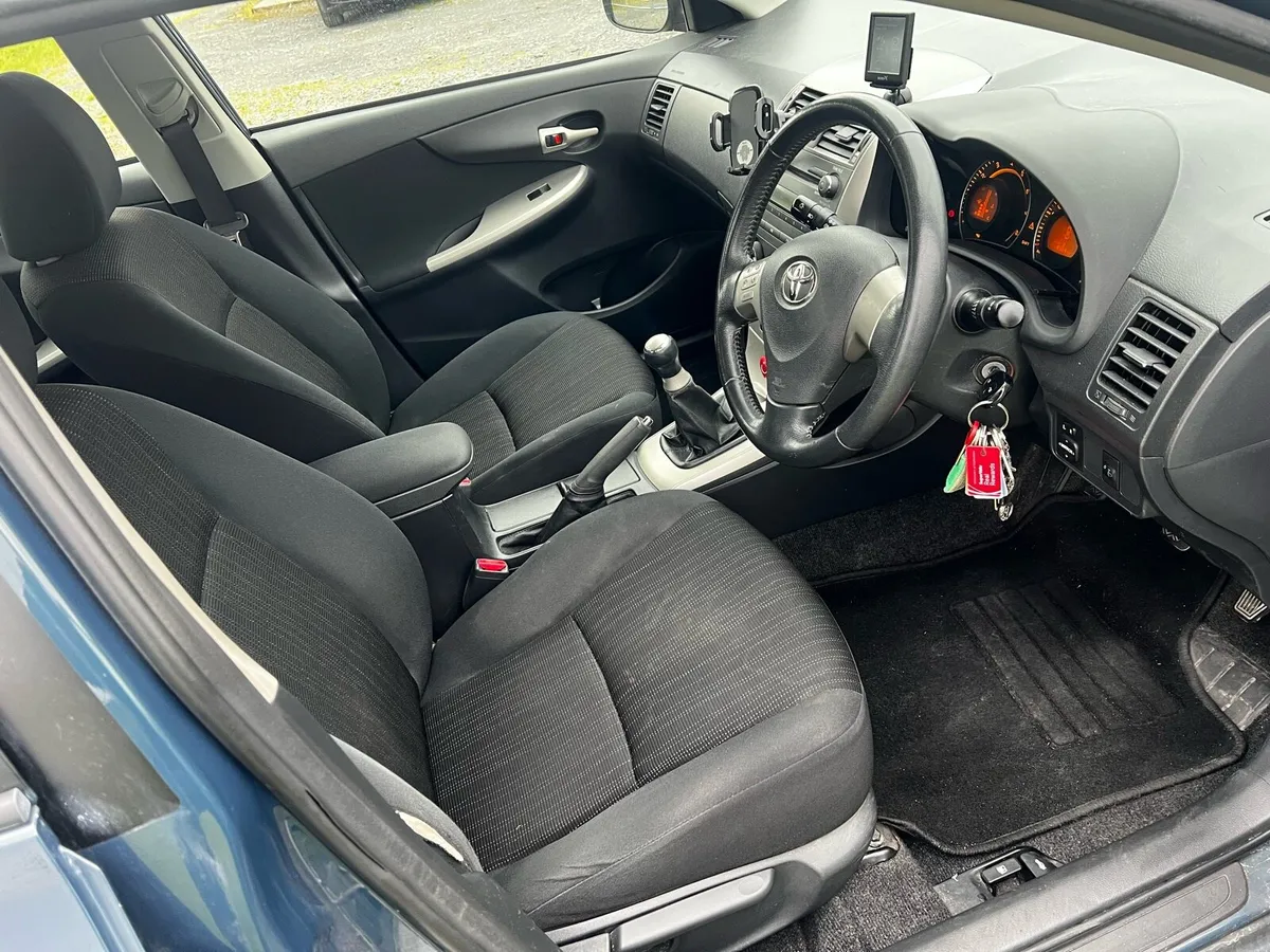 Toyota Corolla NG 1.4 Luna - Image 4