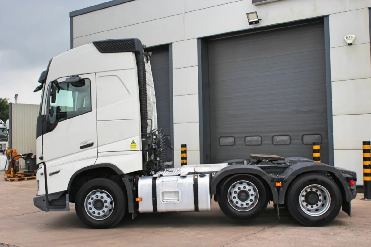 2022 VOLVO FH 460 6X2 MID-LIFT - ( CHOICE ) - Image 4