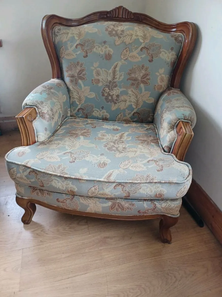 Suite of furniture - Image 4