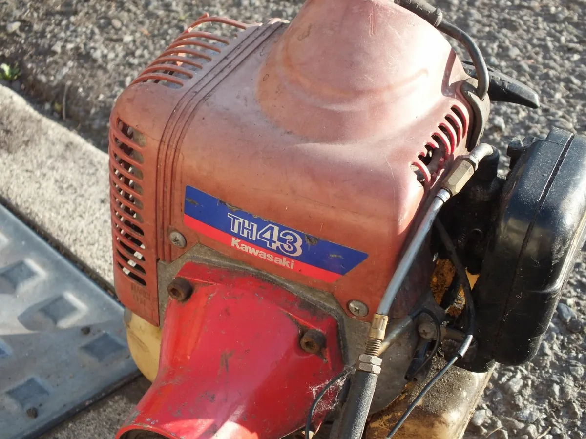 kawasaki th 43 cc strimmer - Image 3