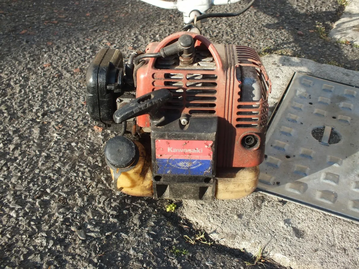 kawasaki th 43 cc strimmer - Image 4