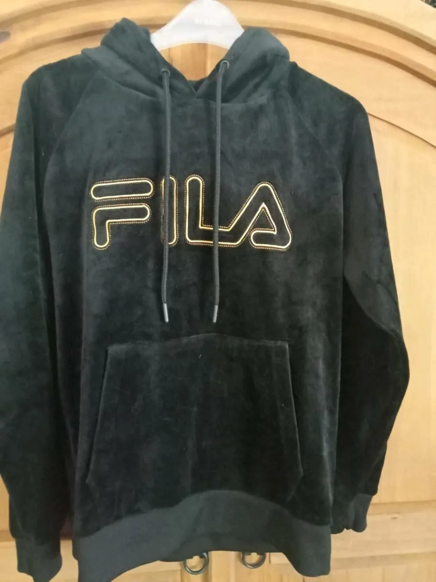 Ladies fila velvet tracksuit size 8 - Image 2