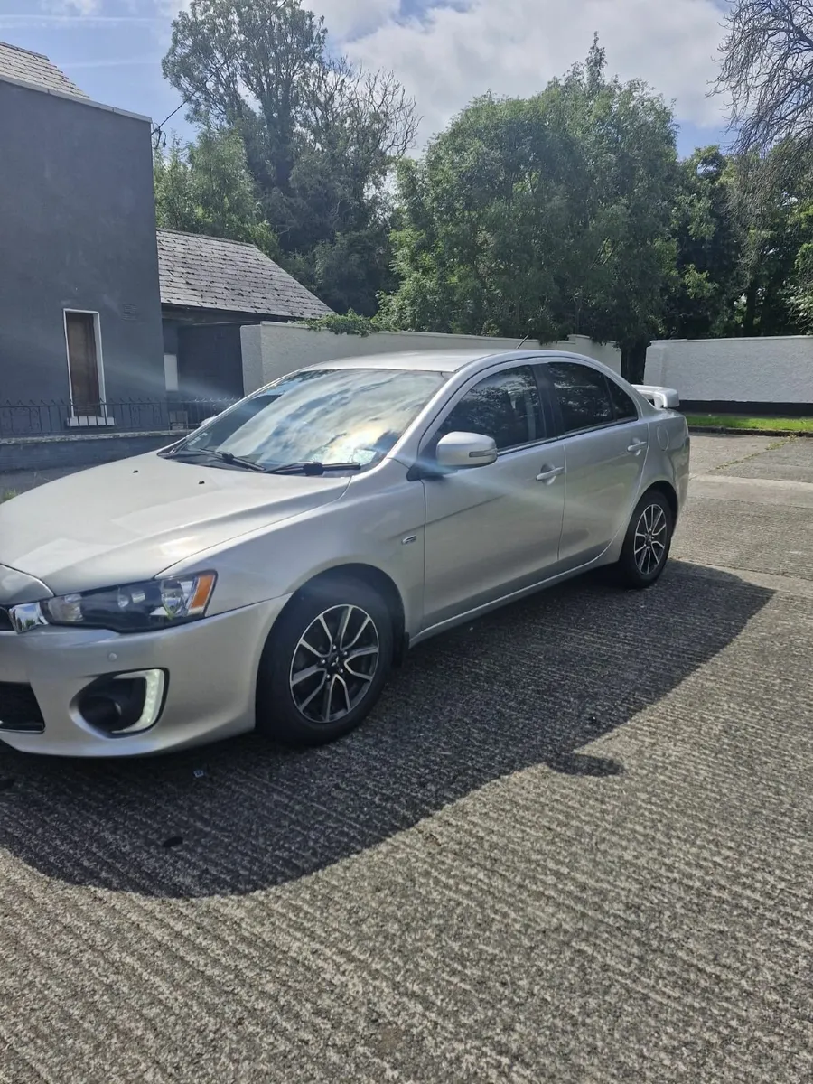 Mitsubishi Lancer 2018 - Image 3
