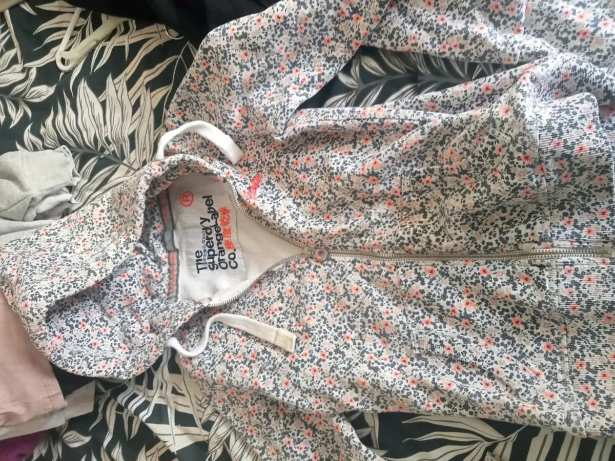 Ladies super dry hoody size 8-10 - Image 1