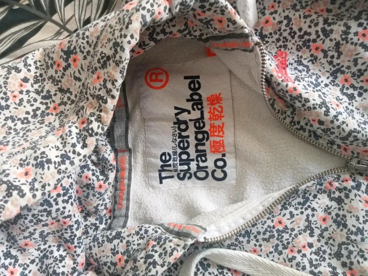 Ladies super dry hoody size 8-10 - Image 2