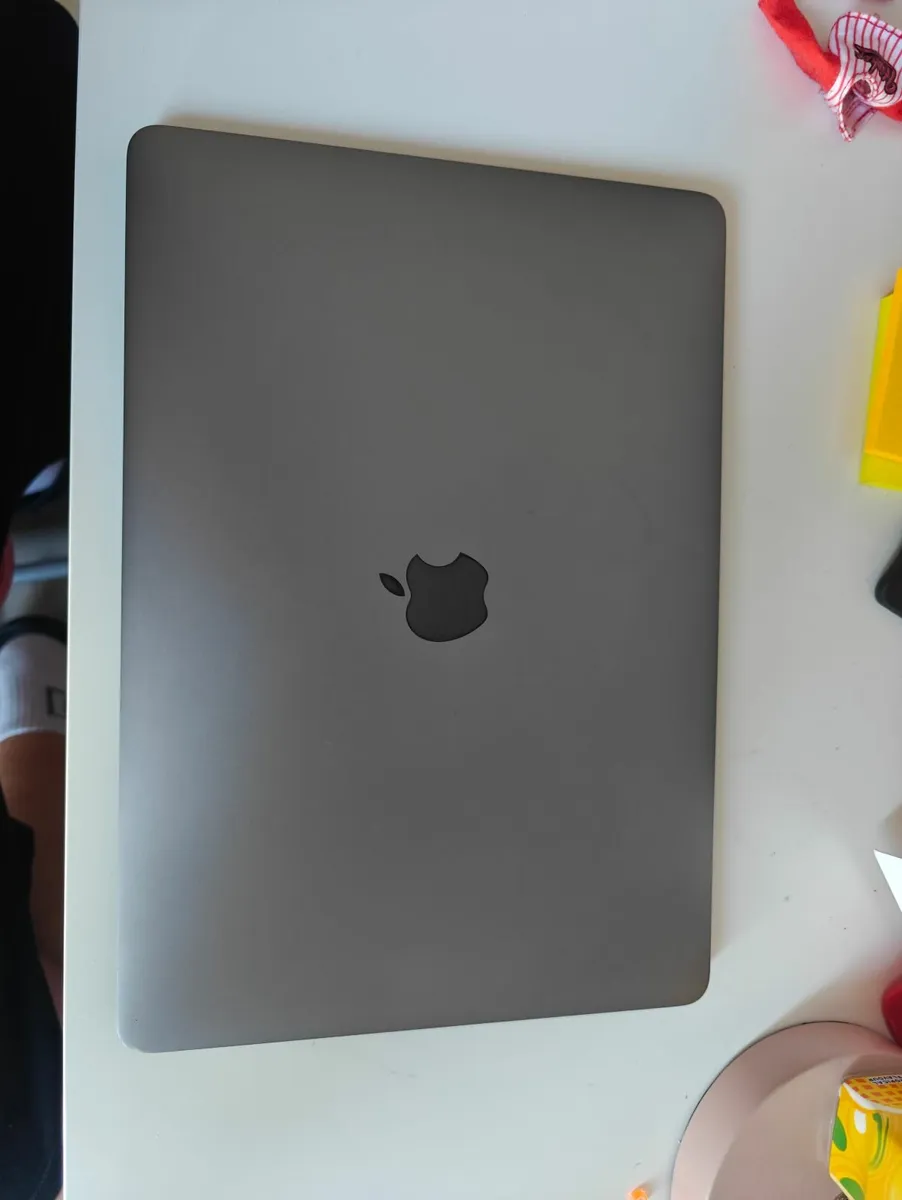 macbook pro A1708 - Image 3