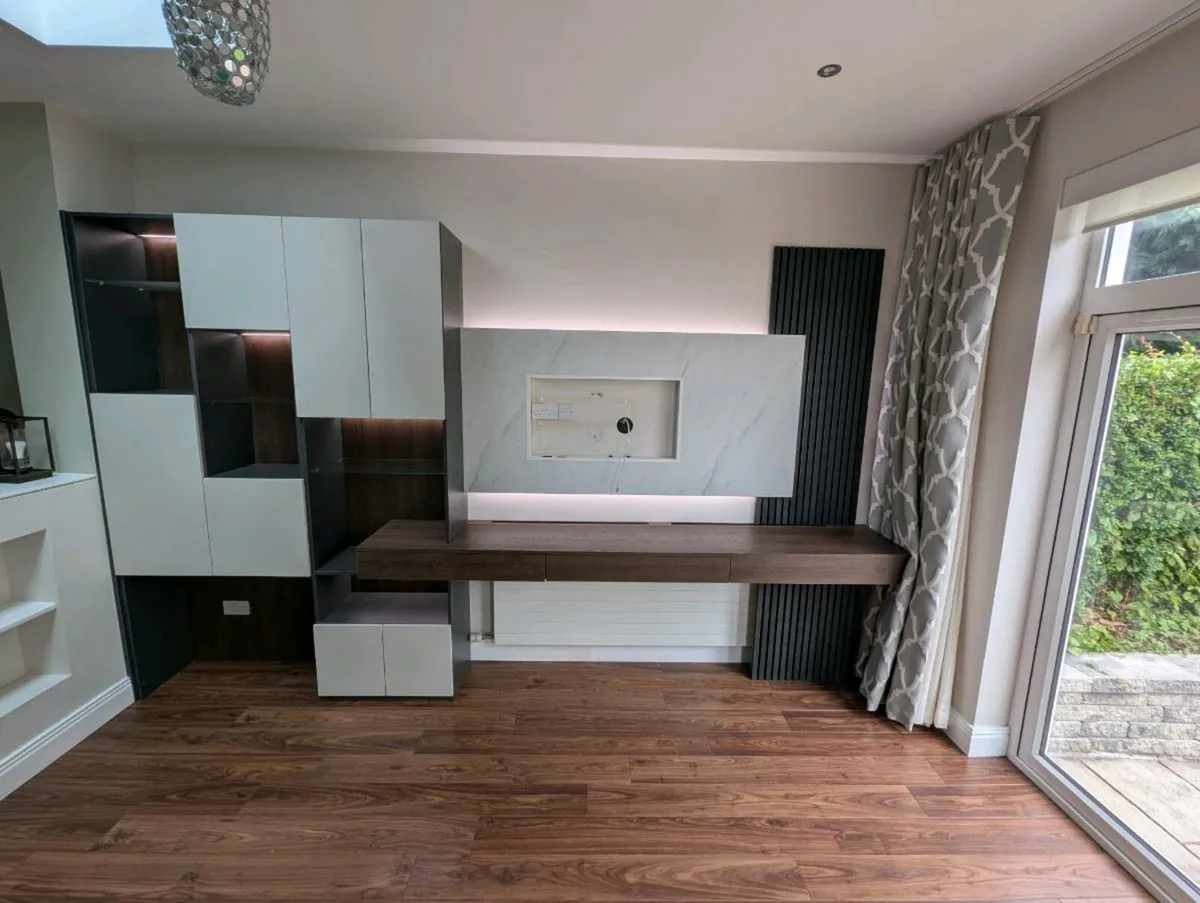 TV Media Unit - Image 1