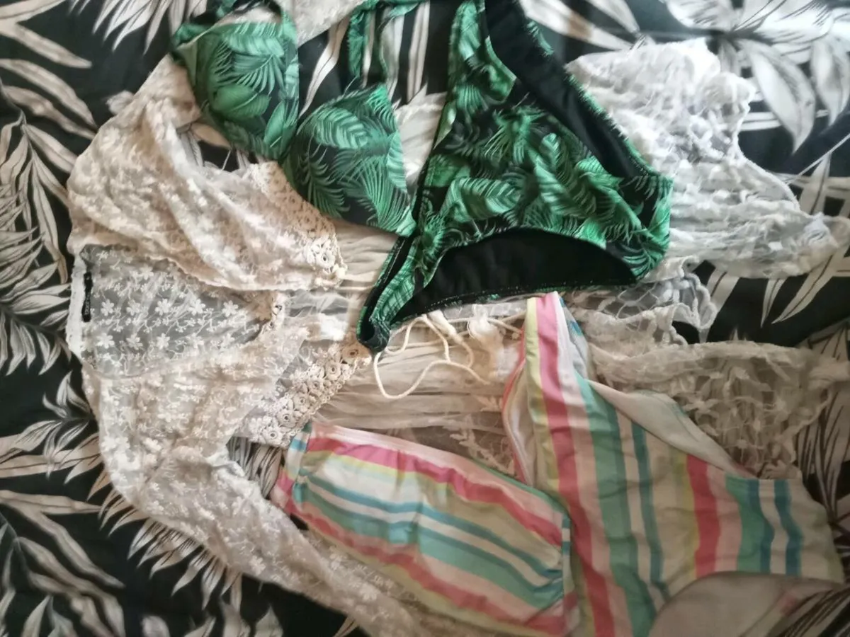 Ladies bikini bundle size 10 - Image 1