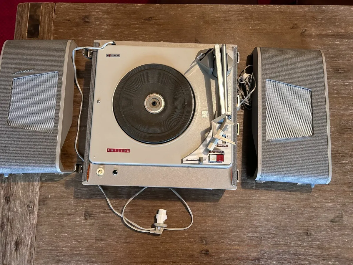 Vintage, Retro, Antique items - Image 1