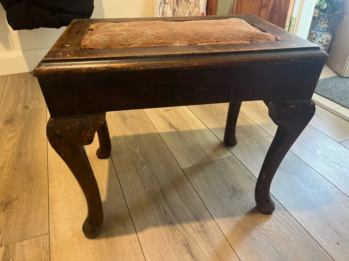 Antique Wooden Piano Stool with Cabriole Legs - Image 1