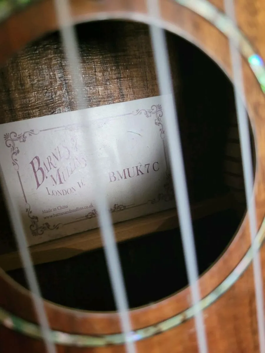 Barnes & Mullins Ukulele Concert – Koa BMUK7C - Image 3
