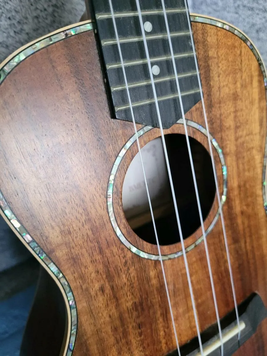 Barnes & Mullins Ukulele Concert – Koa BMUK7C - Image 4