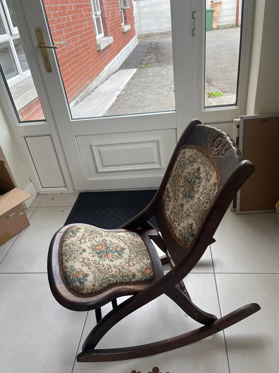 Antique rocking chair - Image 2
