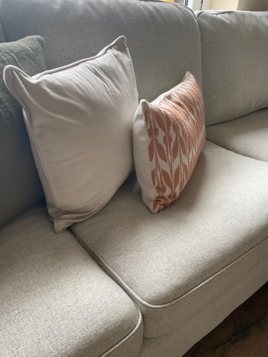 L shaped sofa - Image 4