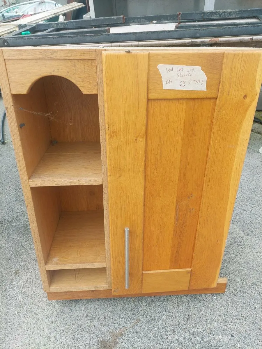 Kitchen units and Island - Image 2