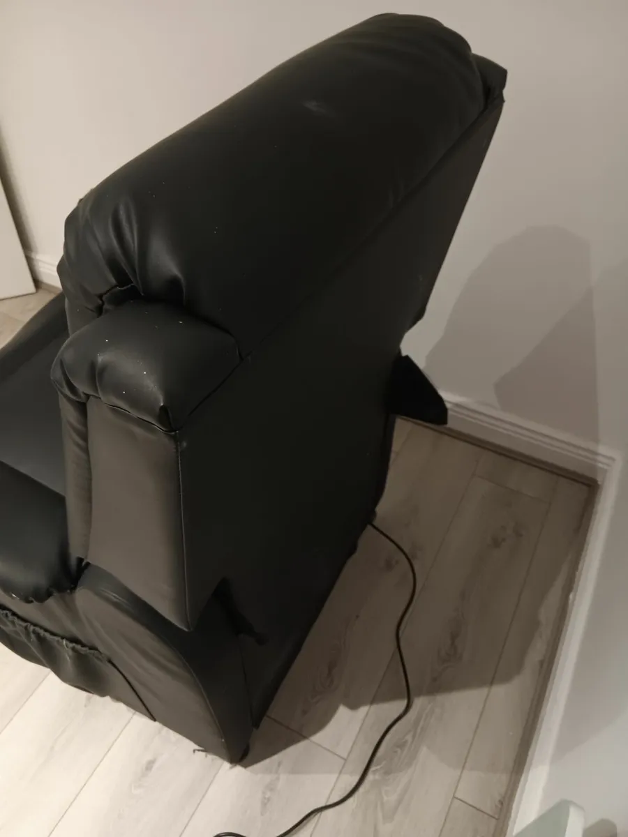 Mobility electric chair - Image 2