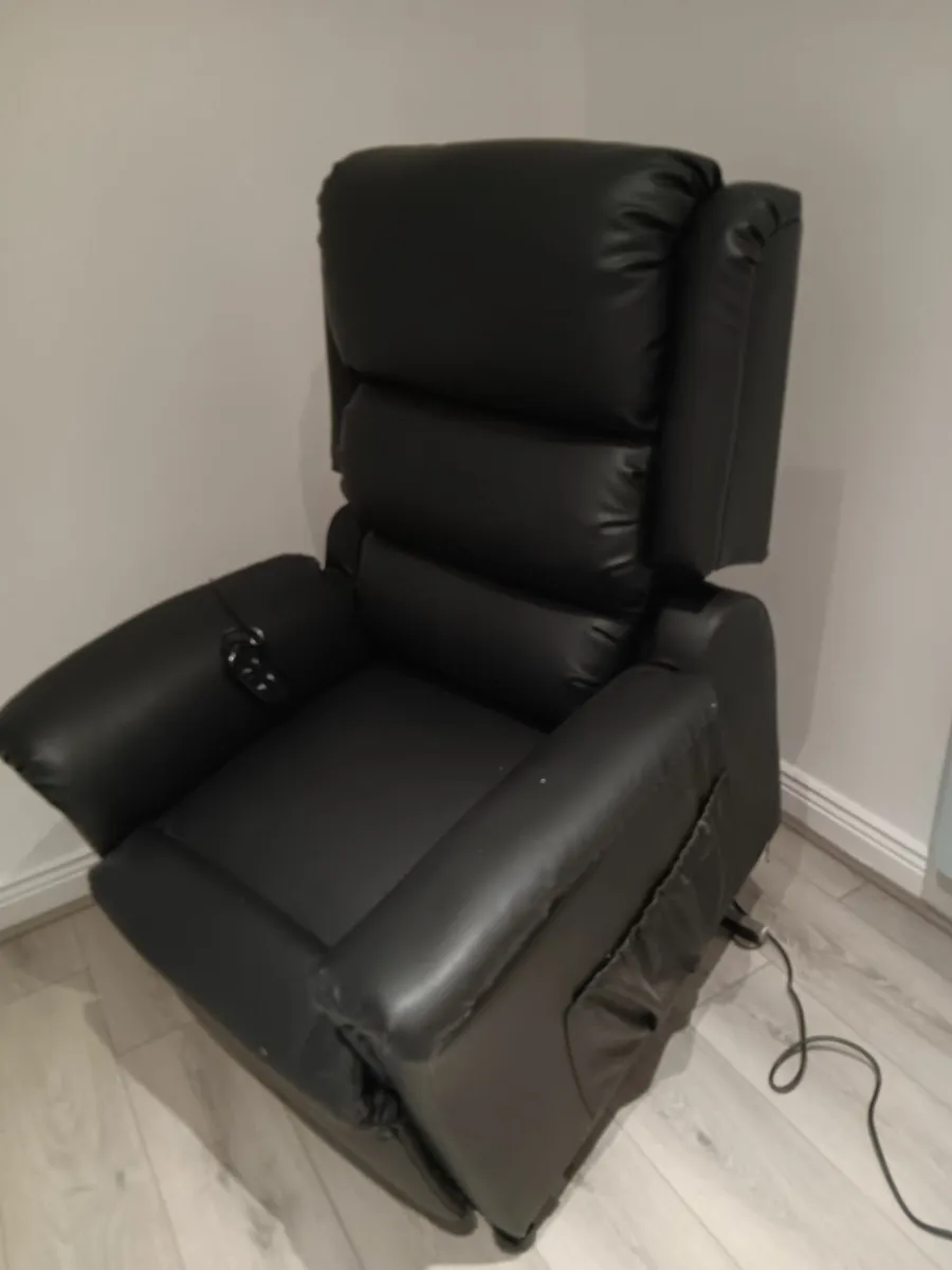 Mobility electric chair - Image 4