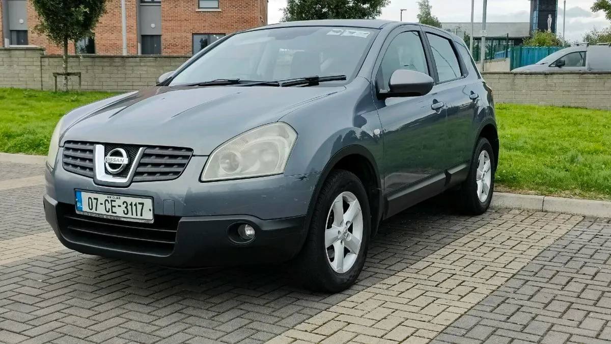 Nissan Qashqai (2007) Excellent condition - Image 1