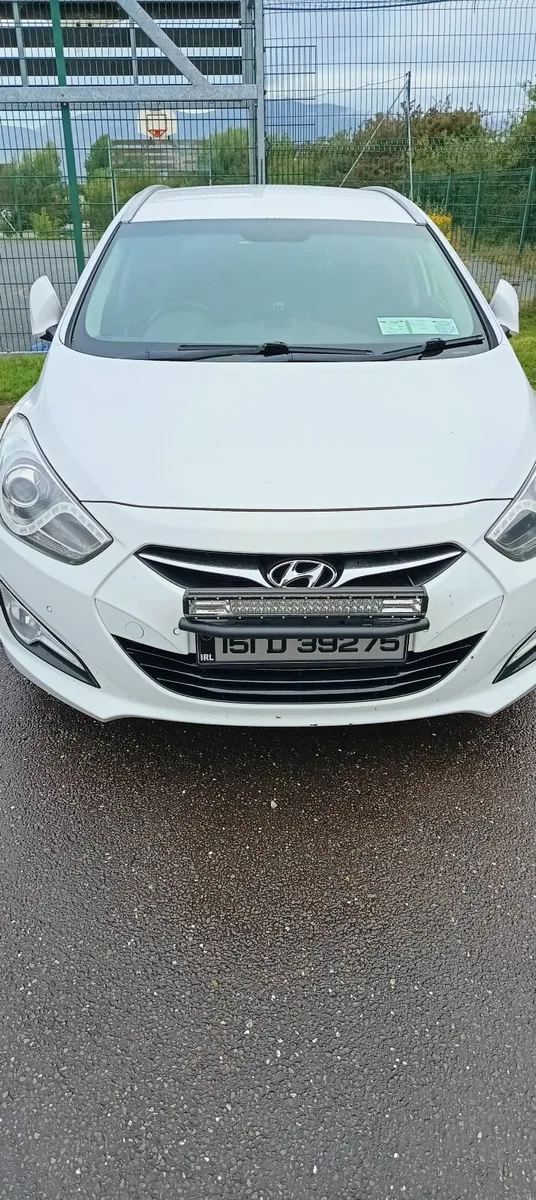 Hyundai i40 2015 automatic van - Image 1