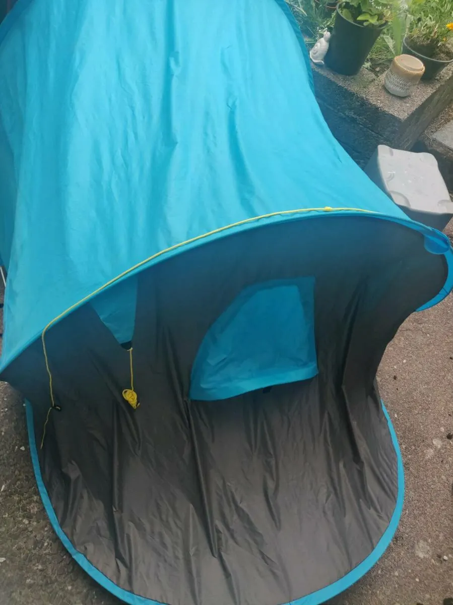Pop up tent - Image 2