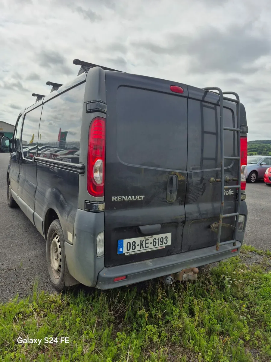 Renault traffic - Image 4