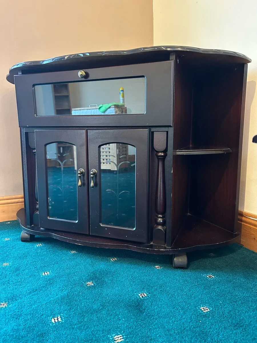 Corner Unit, TV stand, coffee table - Image 2