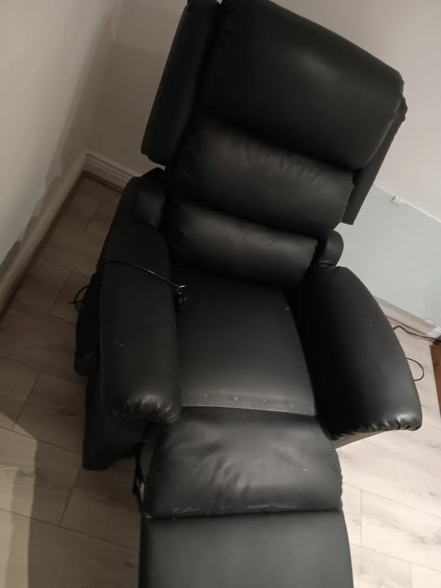 Mobility electric chair - Image 1