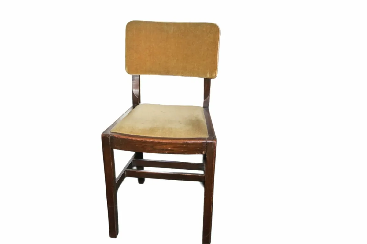 4 Simple Vintage Chairs - Image 1