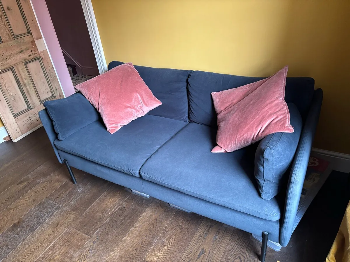 Sofa 2.5 seater Dark Blue velvet - Image 3