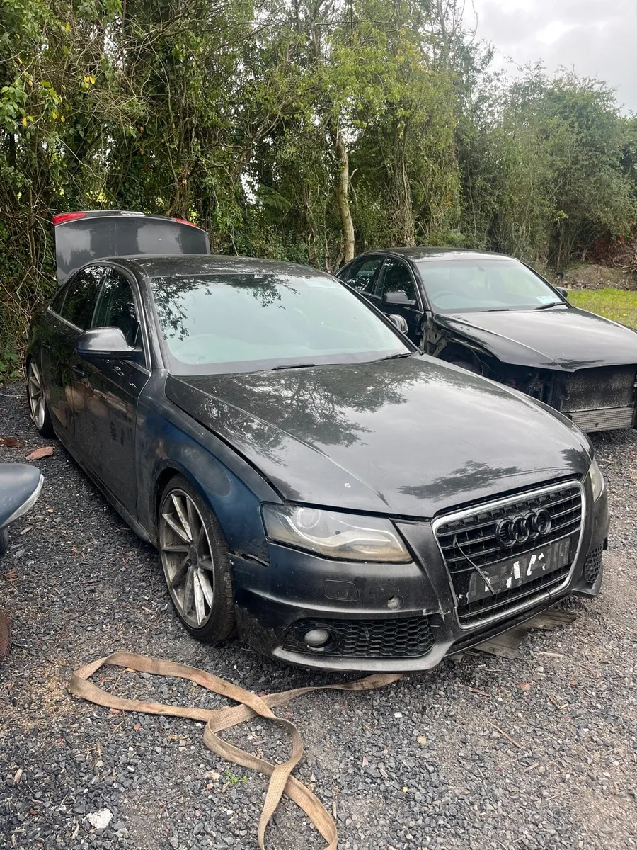 2009 S-Line Audi A4 Breaking - Image 1