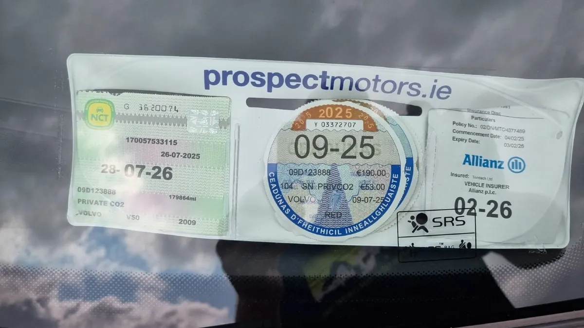 Volvo V50 2009 - Image 1