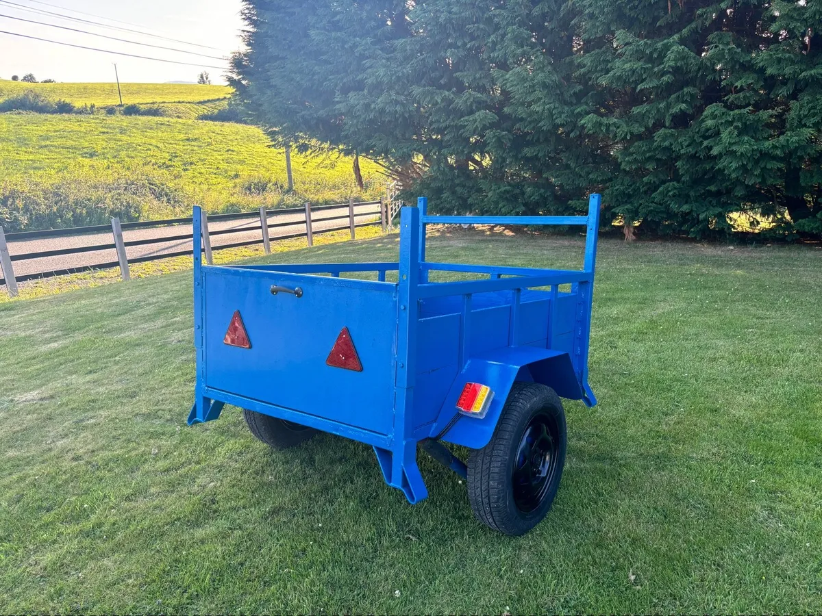 Trailer - Image 1