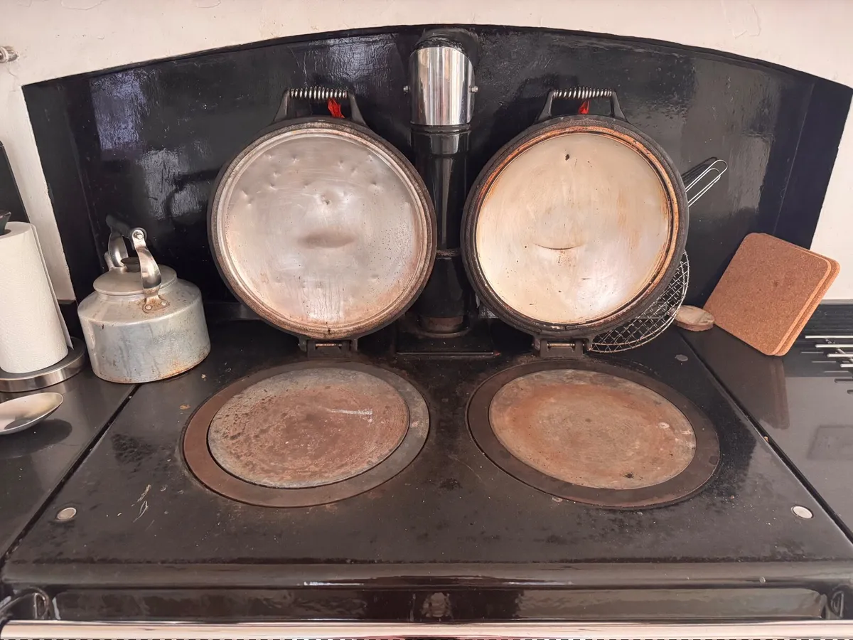 AGA (3 door, gas fired) - Image 4