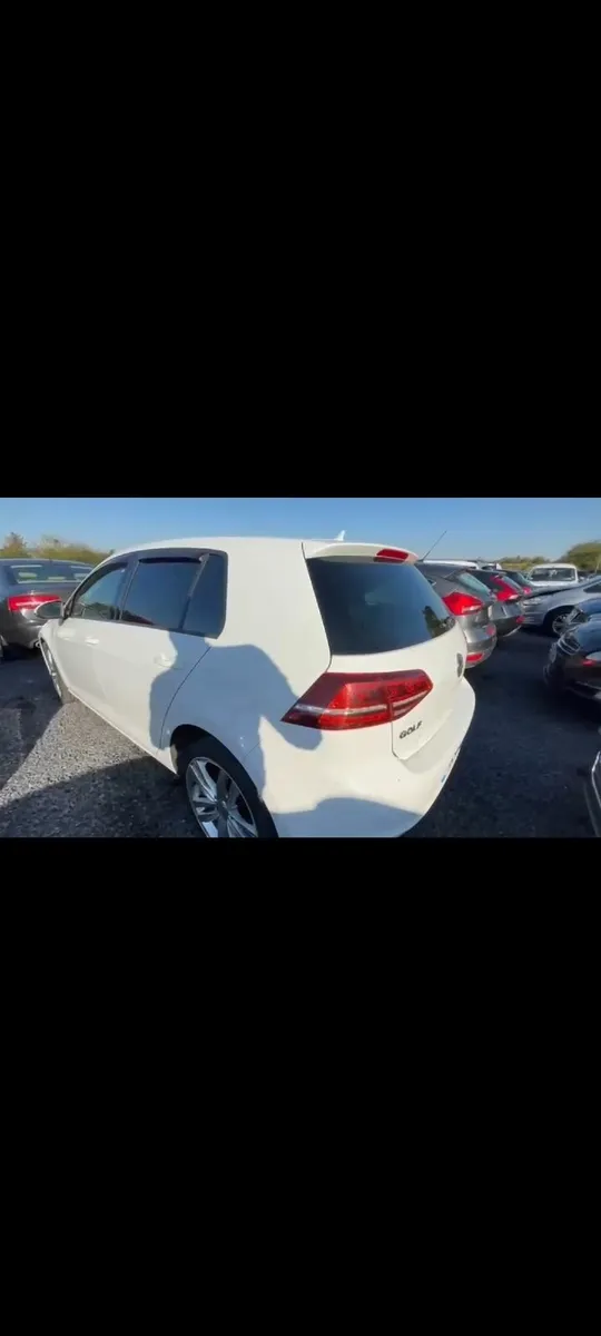 Damaged repairable vw golf automatic - Image 2