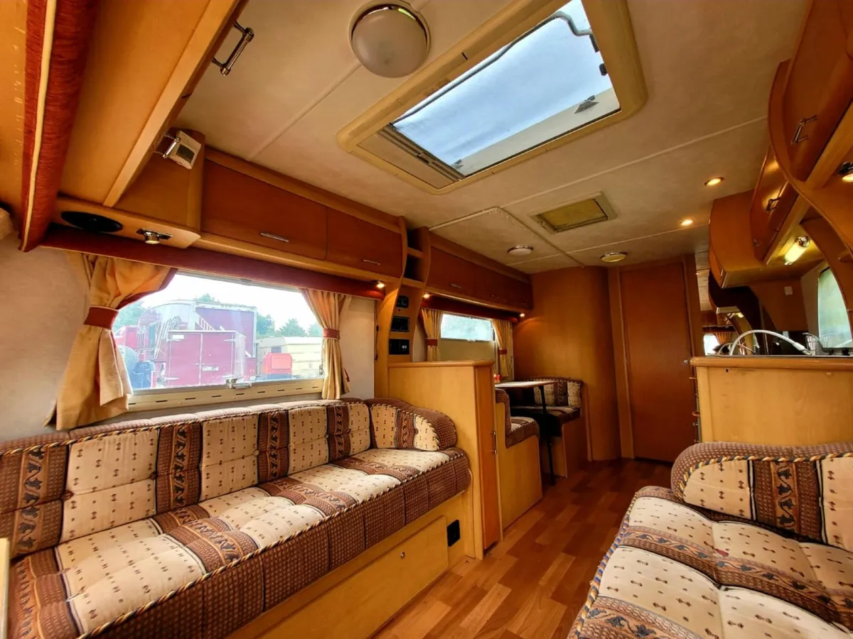 Caravan - Image 1