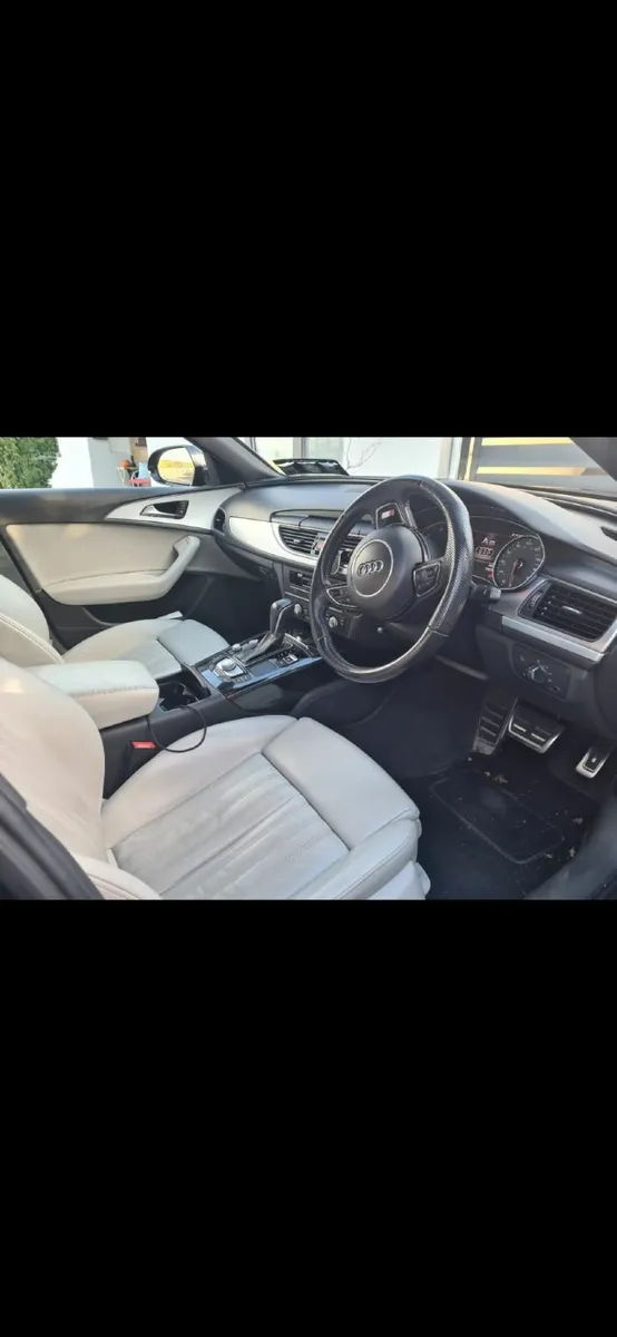 Audi A6 2015 - Image 2