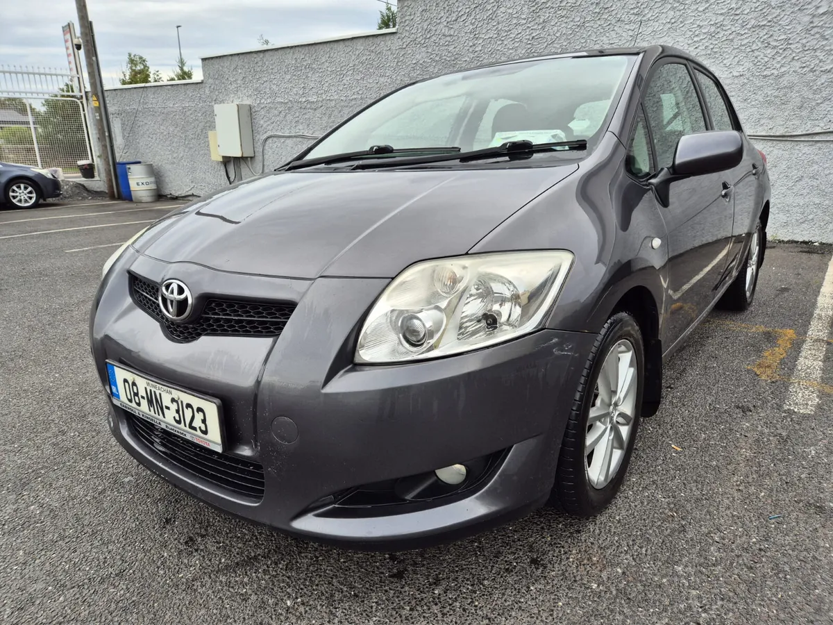 Toyota Auris 2008 Mint Condition - Image 1